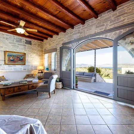 Villa Aegean Seashell In Paros Pounda